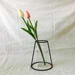 Load image into Gallery viewer, Silhouette Iron Line Flowers Vase
