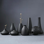 Load image into Gallery viewer, Multi-style Black Ceramic Vase
